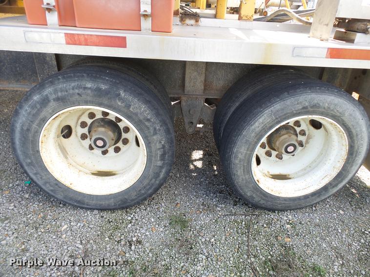 image for item DB7000 2012 KBH fertilizer tender trailer