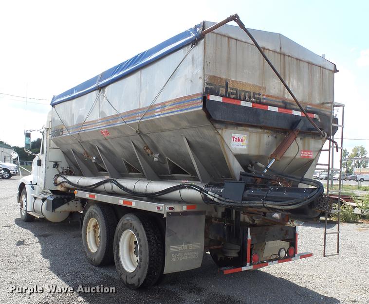 image for item DB7001 2006 International 9400i fertilizer tender truck