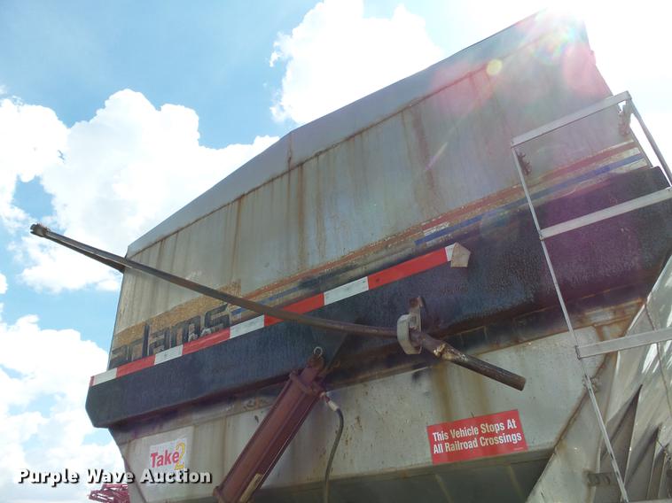 image for item DB7001 2006 International 9400i fertilizer tender truck