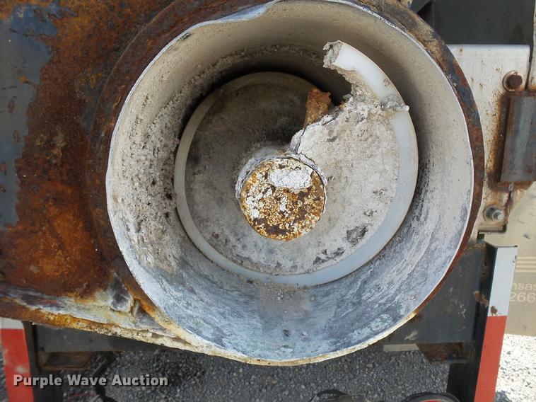 image for item DB7001 2006 International 9400i fertilizer tender truck