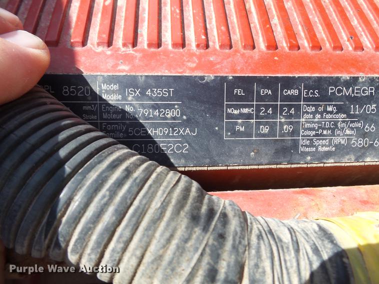 image for item DB7001 2006 International 9400i fertilizer tender truck