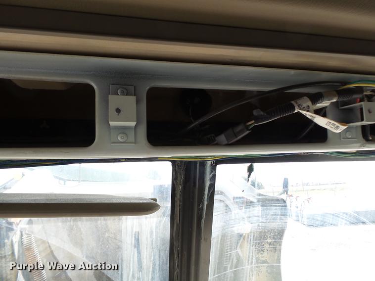 image for item DB7001 2006 International 9400i fertilizer tender truck