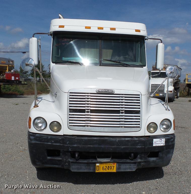 image for item DB7002 2001 Freightliner Century Class fertilizer tender truck