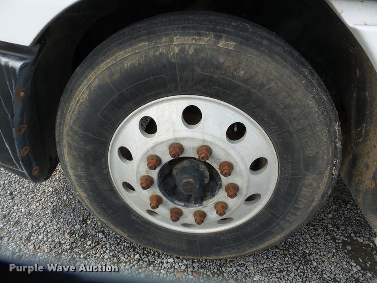 image for item DB7002 2001 Freightliner Century Class fertilizer tender truck