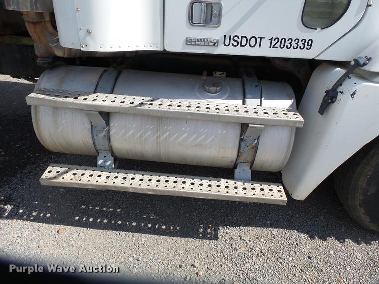 image for item DB7002 2001 Freightliner Century Class fertilizer tender truck