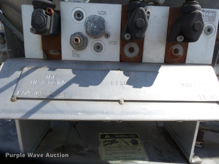 image for item DB7002 2001 Freightliner Century Class fertilizer tender truck