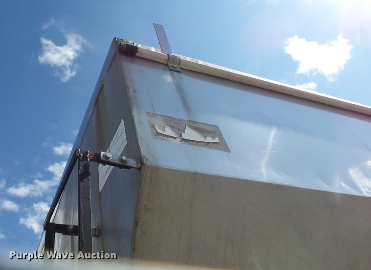 image for item DB7002 2001 Freightliner Century Class fertilizer tender truck