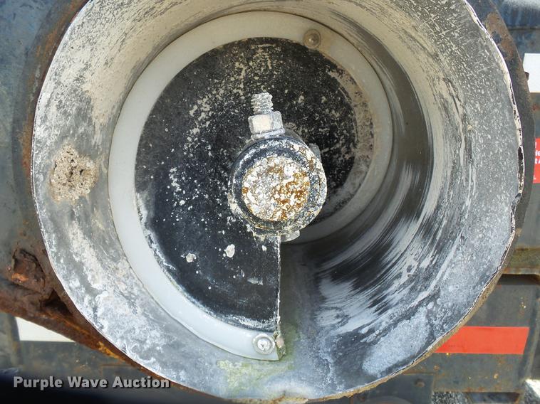 image for item DB7002 2001 Freightliner Century Class fertilizer tender truck