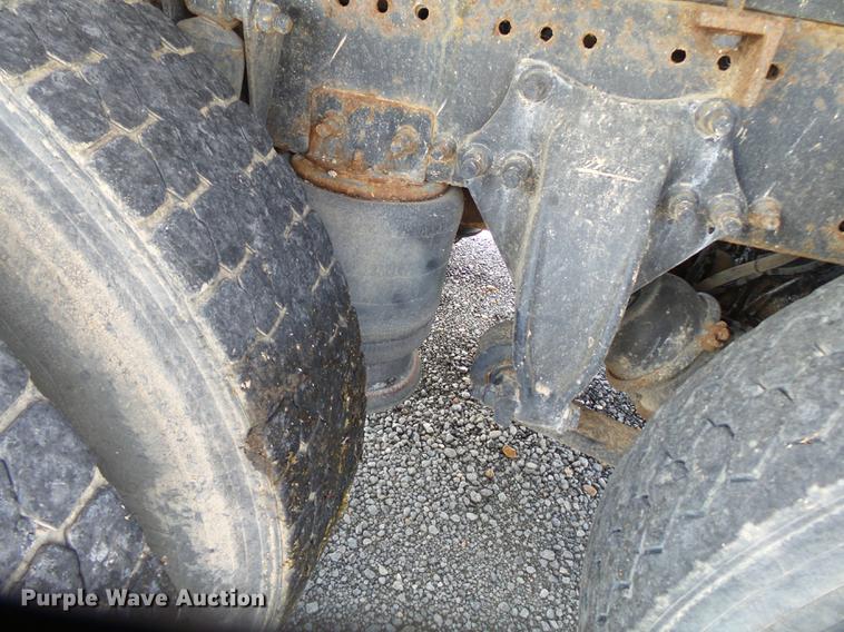 image for item DB7002 2001 Freightliner Century Class fertilizer tender truck