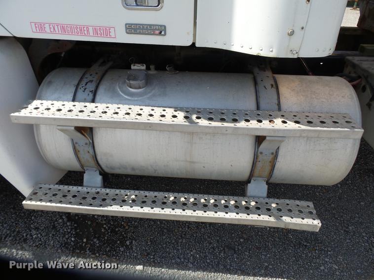 image for item DB7002 2001 Freightliner Century Class fertilizer tender truck