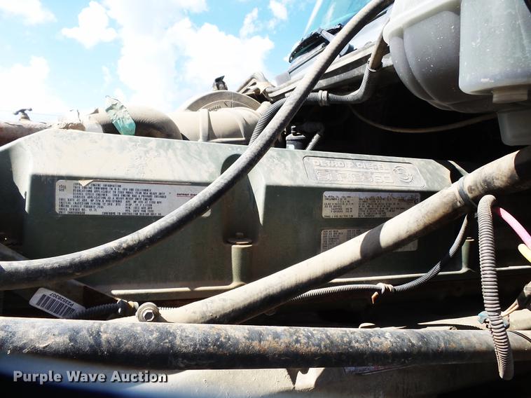 image for item DB7002 2001 Freightliner Century Class fertilizer tender truck