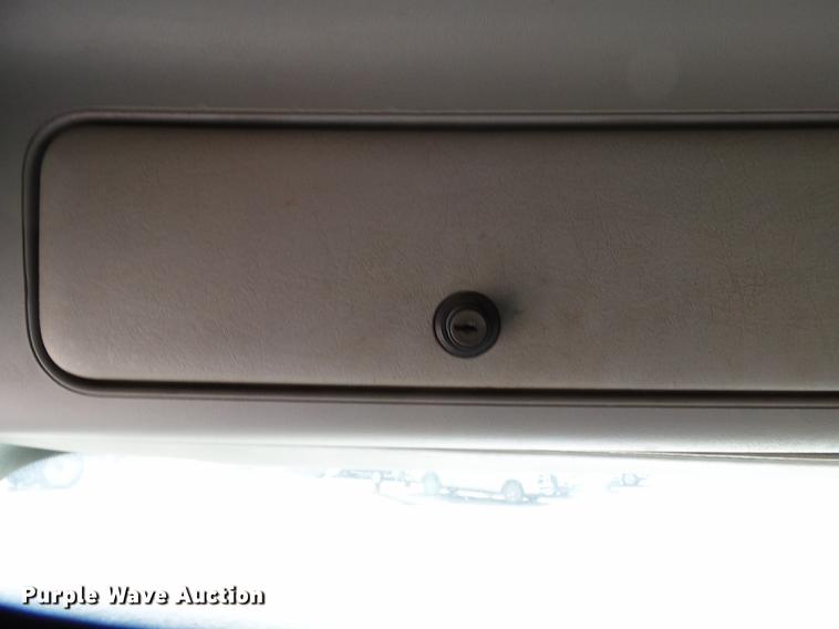 image for item DB7002 2001 Freightliner Century Class fertilizer tender truck