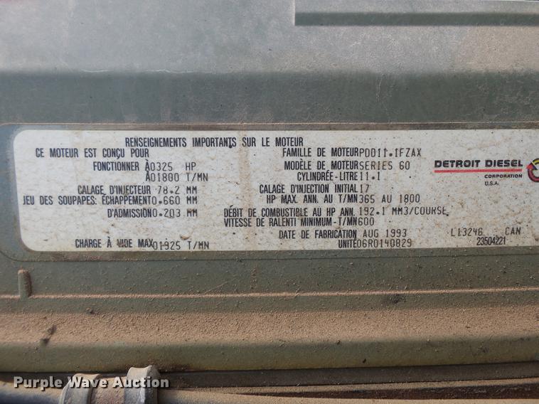 image for item DB7003 1994 International 9400 fertilizer tender truck