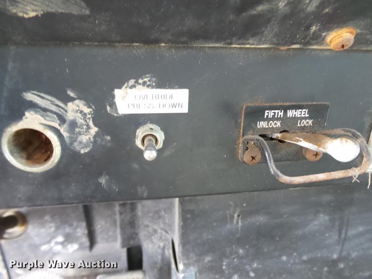 image for item DB7003 1994 International 9400 fertilizer tender truck