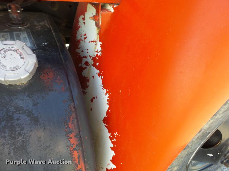 image for item DB7004 2002 International 4300 fertilizer tender truck