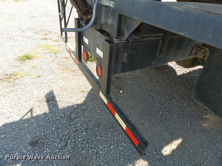 image for item DB7004 2002 International 4300 fertilizer tender truck