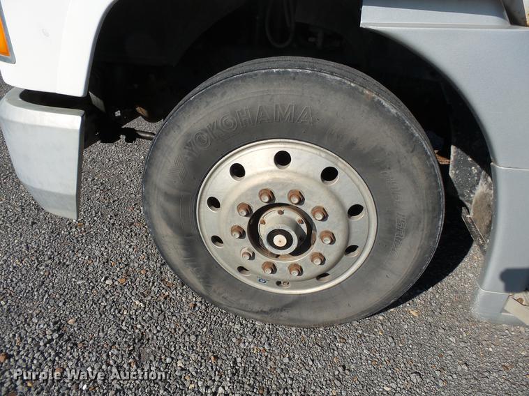 image for item DB7006 1997 Mack CH613 fertilizer tender truck