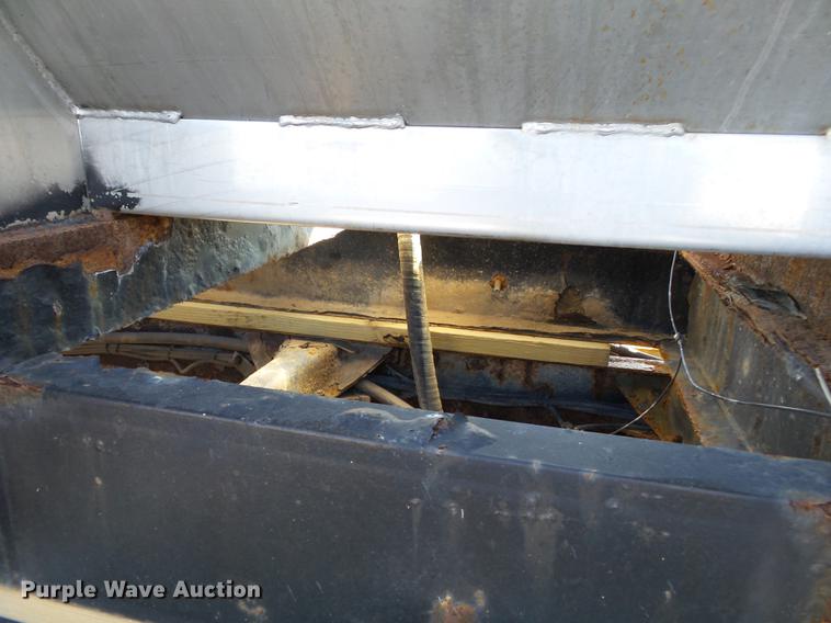 image for item DB7006 1997 Mack CH613 fertilizer tender truck