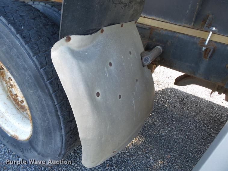 image for item DB7006 1997 Mack CH613 fertilizer tender truck