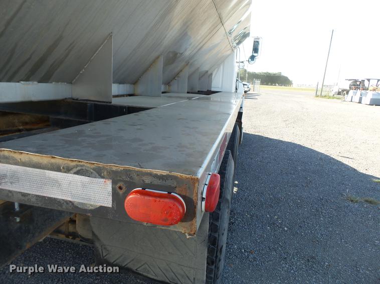 image for item DB7006 1997 Mack CH613 fertilizer tender truck