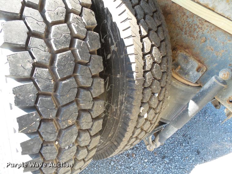 image for item DB7006 1997 Mack CH613 fertilizer tender truck