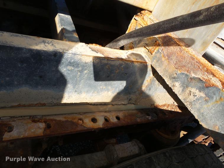 image for item DB7006 1997 Mack CH613 fertilizer tender truck