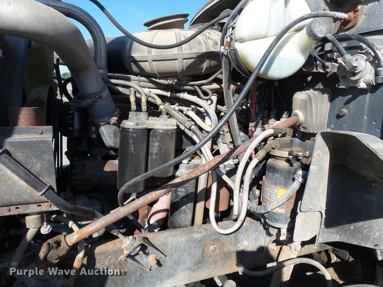 image for item DB7006 1997 Mack CH613 fertilizer tender truck