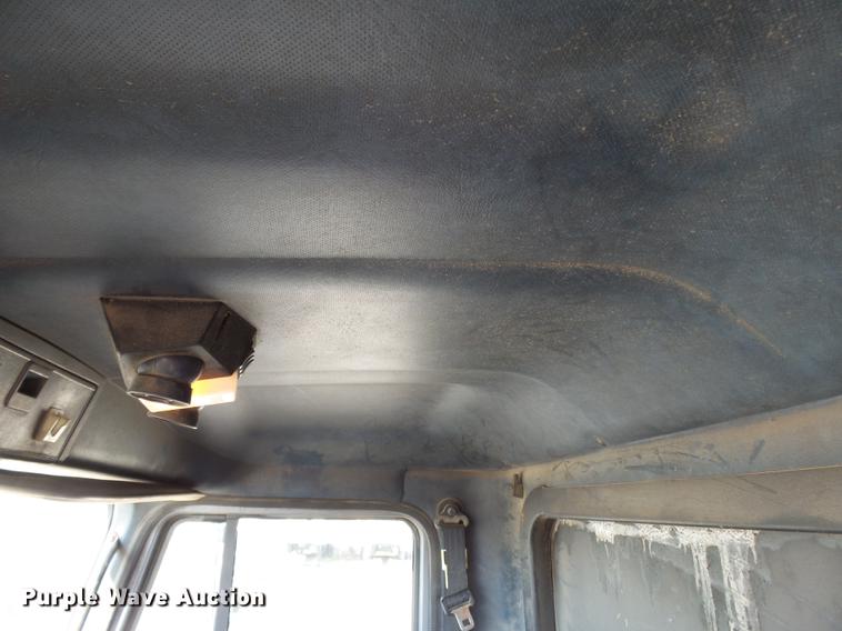 image for item DB7006 1997 Mack CH613 fertilizer tender truck