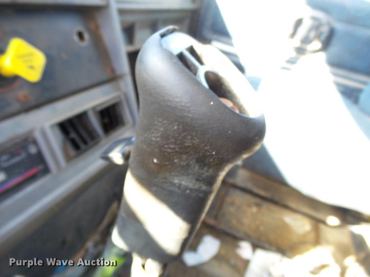 image for item DB7006 1997 Mack CH613 fertilizer tender truck