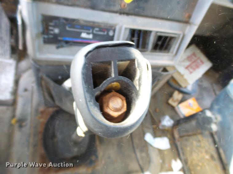 image for item DB7006 1997 Mack CH613 fertilizer tender truck