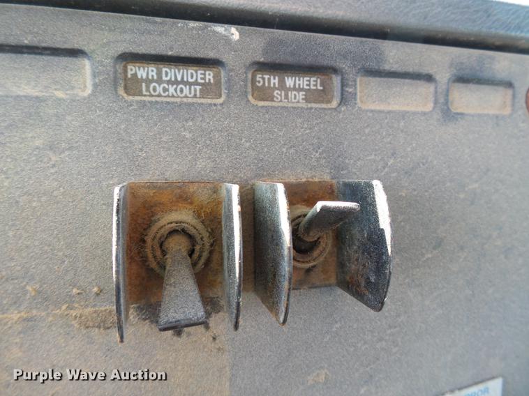 image for item DB7006 1997 Mack CH613 fertilizer tender truck