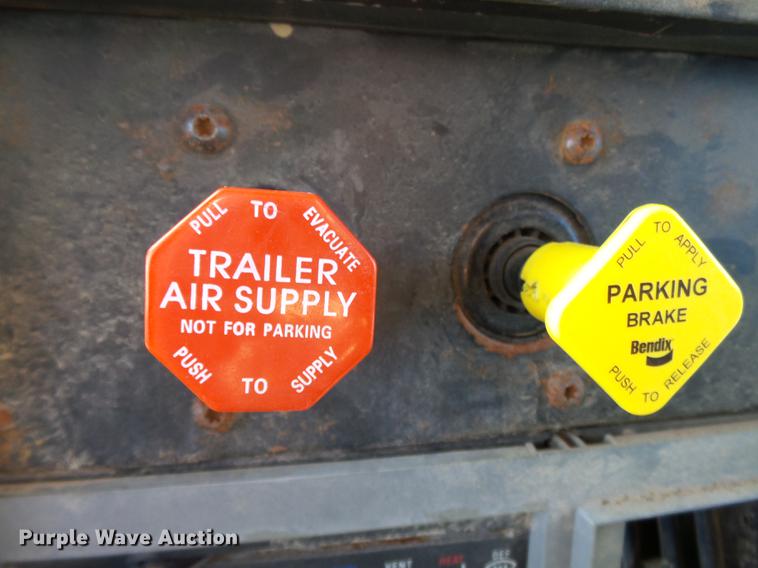 image for item DB7006 1997 Mack CH613 fertilizer tender truck