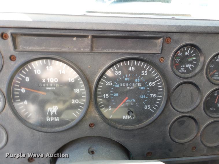 image for item DB7006 1997 Mack CH613 fertilizer tender truck