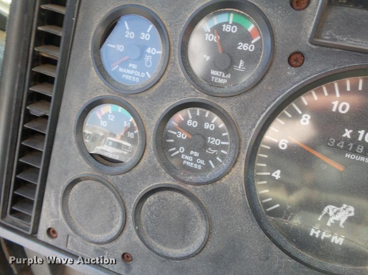 image for item DB7006 1997 Mack CH613 fertilizer tender truck