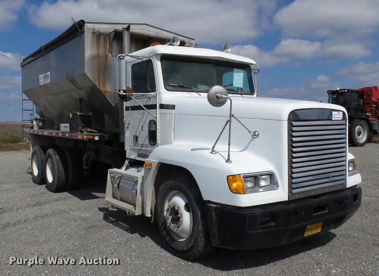 image for item DB7007 1994 Freightliner FLD fertilizer tender truck