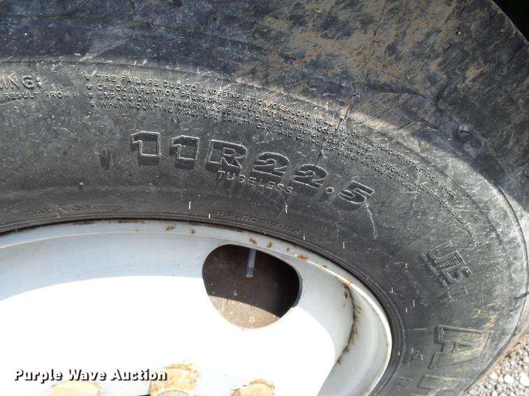 image for item DB7007 1994 Freightliner FLD fertilizer tender truck