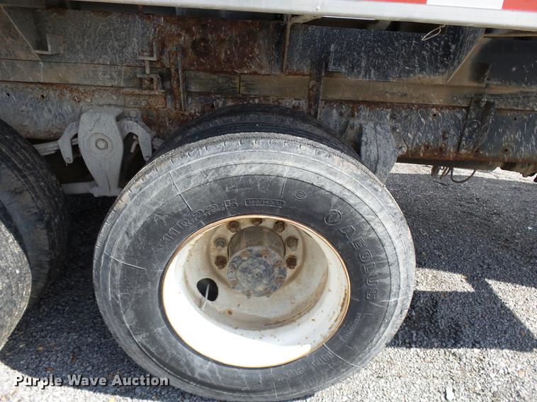 image for item DB7007 1994 Freightliner FLD fertilizer tender truck