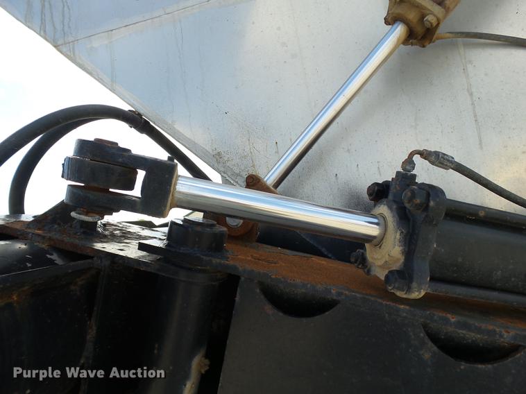 image for item DB7007 1994 Freightliner FLD fertilizer tender truck