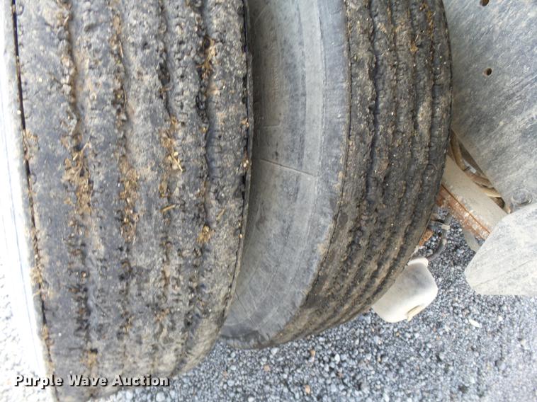 image for item DB7007 1994 Freightliner FLD fertilizer tender truck