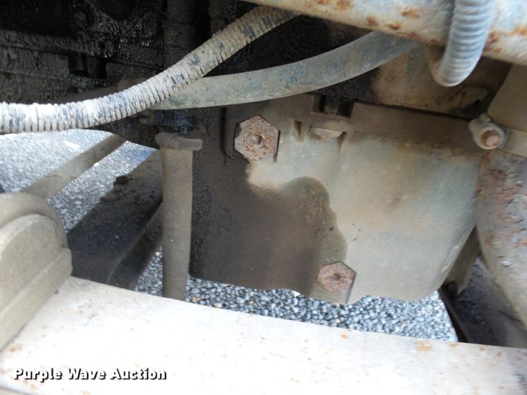 image for item DB7007 1994 Freightliner FLD fertilizer tender truck