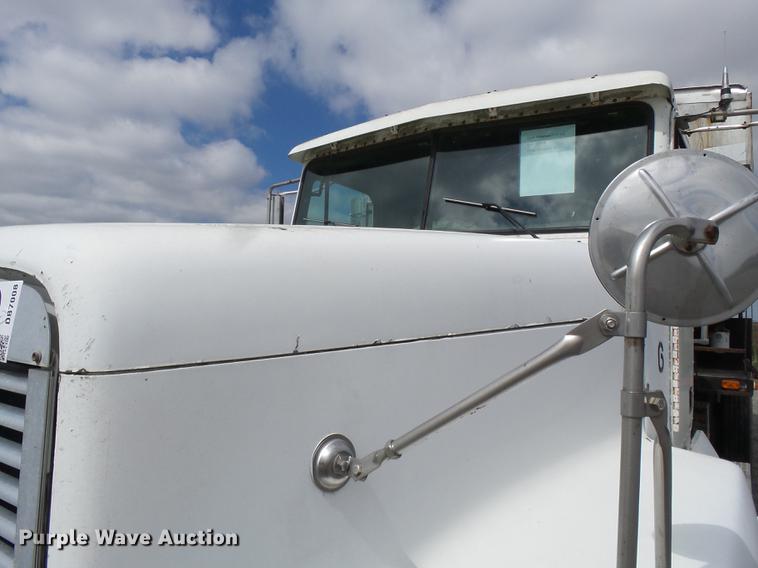 image for item DB7008 1996 Freightliner FLD fertilizer tender truck