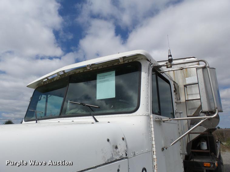 image for item DB7008 1996 Freightliner FLD fertilizer tender truck