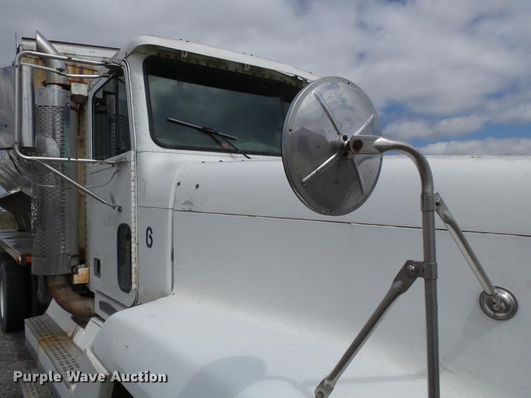 image for item DB7008 1996 Freightliner FLD fertilizer tender truck