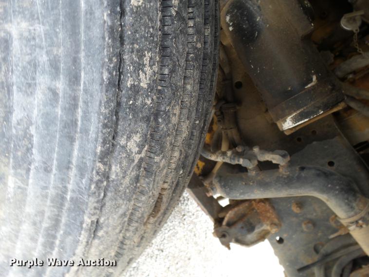 image for item DB7008 1996 Freightliner FLD fertilizer tender truck