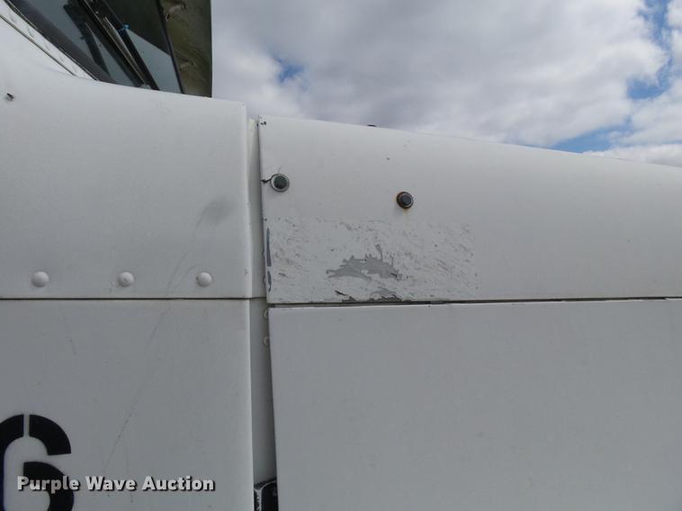 image for item DB7008 1996 Freightliner FLD fertilizer tender truck