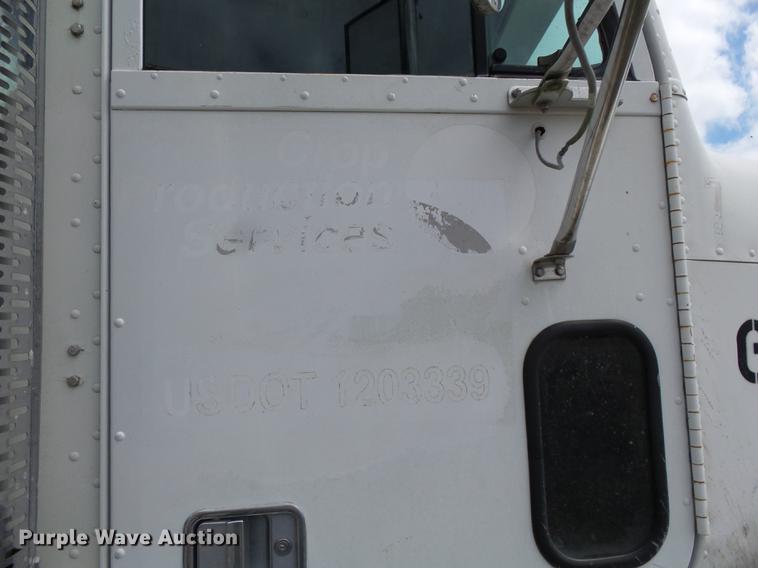 image for item DB7008 1996 Freightliner FLD fertilizer tender truck