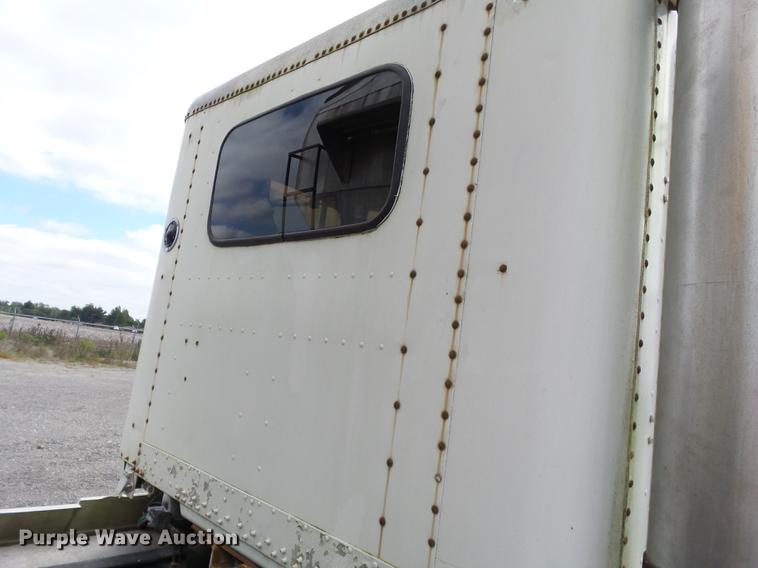 image for item DB7008 1996 Freightliner FLD fertilizer tender truck