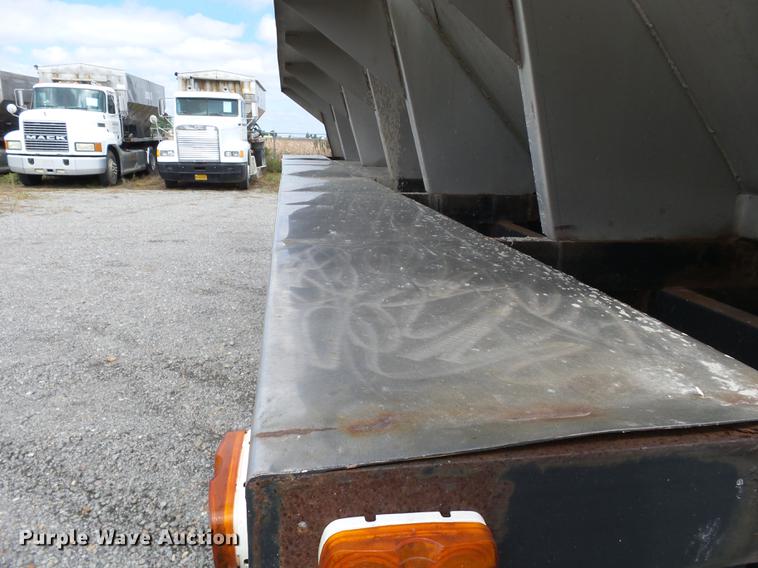 image for item DB7008 1996 Freightliner FLD fertilizer tender truck