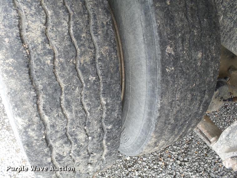 image for item DB7008 1996 Freightliner FLD fertilizer tender truck