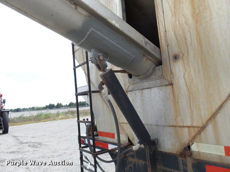 image for item DB7008 1996 Freightliner FLD fertilizer tender truck